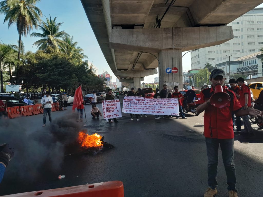 Aksi Unjuk Rasa PPM, Protes Mahalnya Harga Pupuk Subsidi