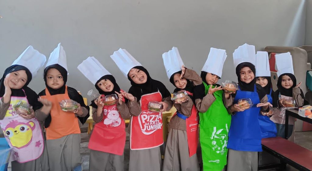 TK Islam Athirah Racing Centre Laksanakan Kegiatan Fun Cooking