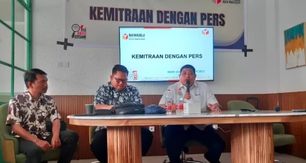  Bawaslu Makassar : Peran Aktif Masyarakat Dalam Pengawasan Indikasi Kecurangan Pemilu