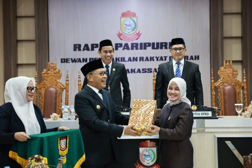 Pembahasan APBD 2024, Danny Pomanto Jawab Pemandangan Umum Sembilan Fraksi DPRD Kota Makassar