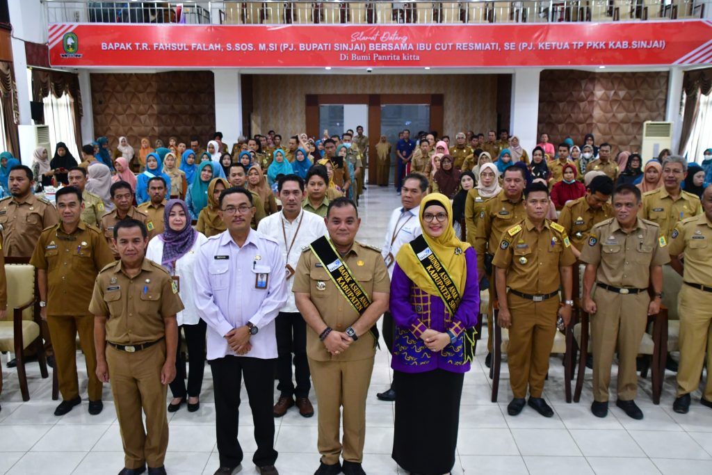 Kaper BKKBN Sulsel, Kukuhkan Pj Bupati Sinjai Sebagai Bapak Asuh Stunting