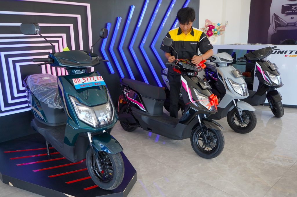 Promo Akhir Tahun United E-Motor Akhir Tahun, Diskon Besar Hingga Hadiah Sepeda