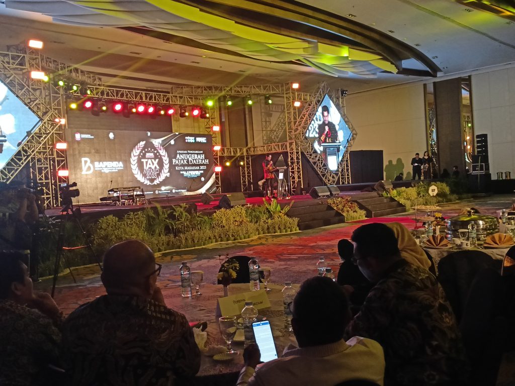300 Wajib Pajak Terima Penghargaan di Tax Award Bapenda Kota Makassar