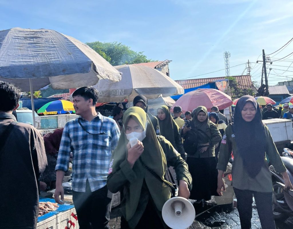 KPU Makassar, Suarakan Hak Pilih Warga di Pelelangan Ikan Paotere Makassar