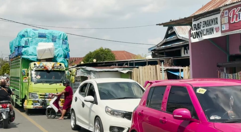 Mobilisasi Angkutan Barang Meningkat, Sebab Solar Langka di Sulsel