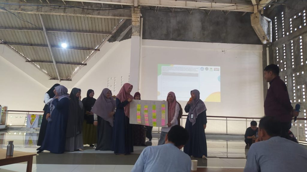 Jaga Kesehatan Mental Siswa, SMP-SMA Islam Athirah Bone Gelar Workshop Mental Health