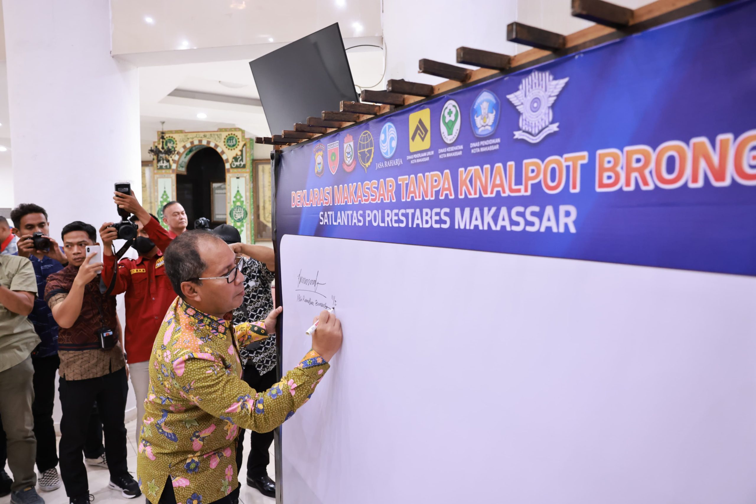  Danny dan Kapollertabes Makassar, Siapkan Perwali Antisipasi Knalpot Brong