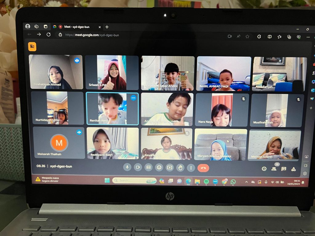 TK Islam Athirah Bukit Baruga Buktikan Cuaca Buruk Bukan Halangan untuk Belajar