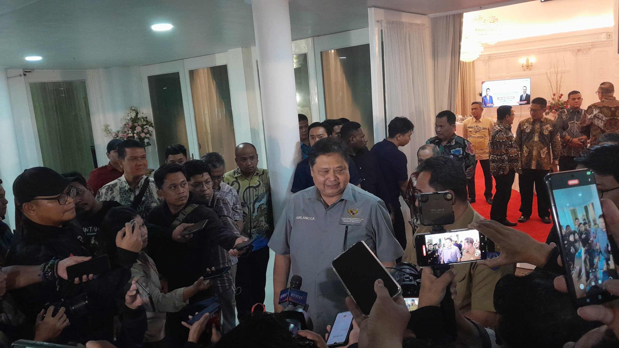  Menko Airlangga Temui Pj Gubernur Sulsel, Bahas Hilirisasi Industri