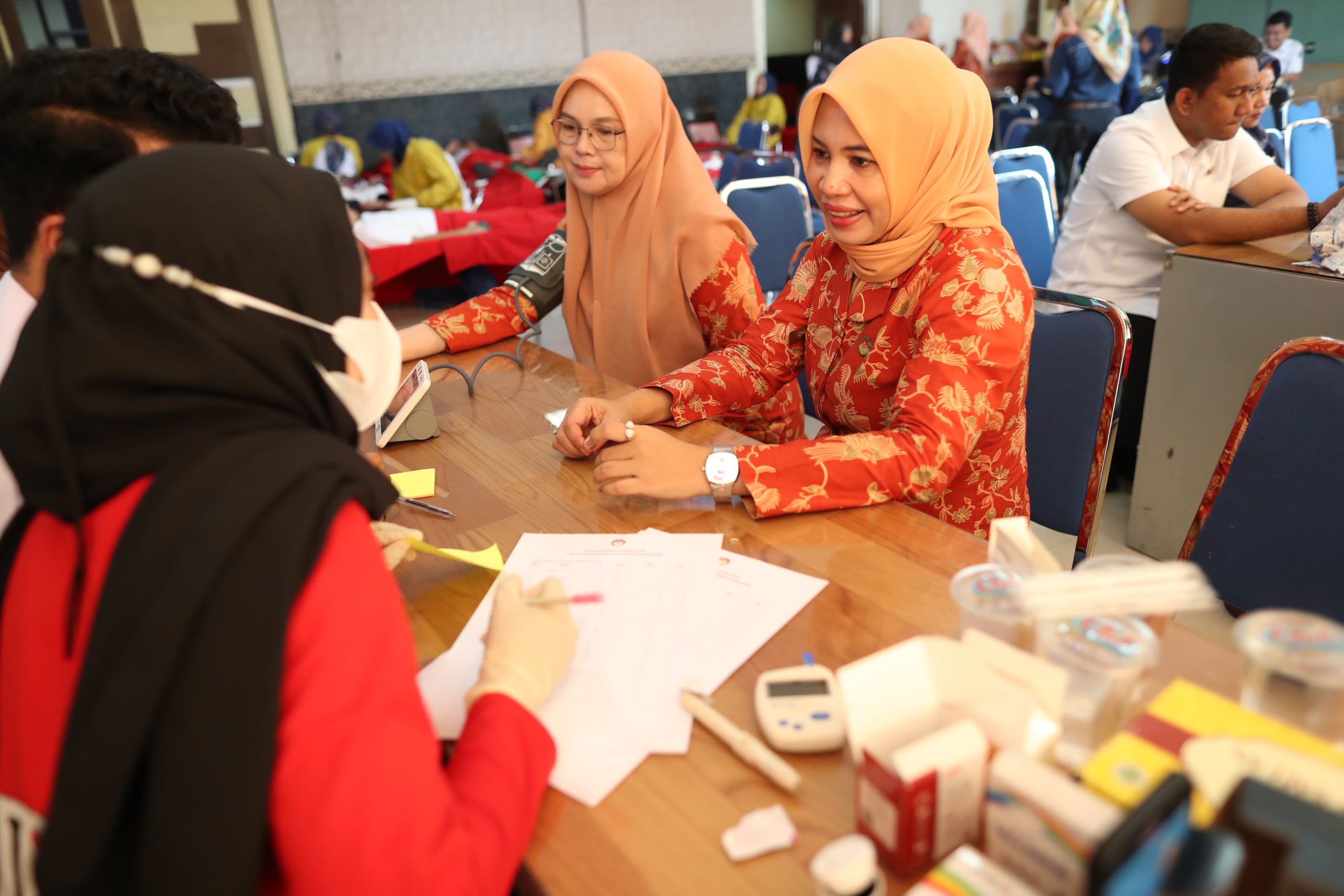  Gelar Bakti Sosial, DWP Bapenda Makassar Adakan Donor Darah