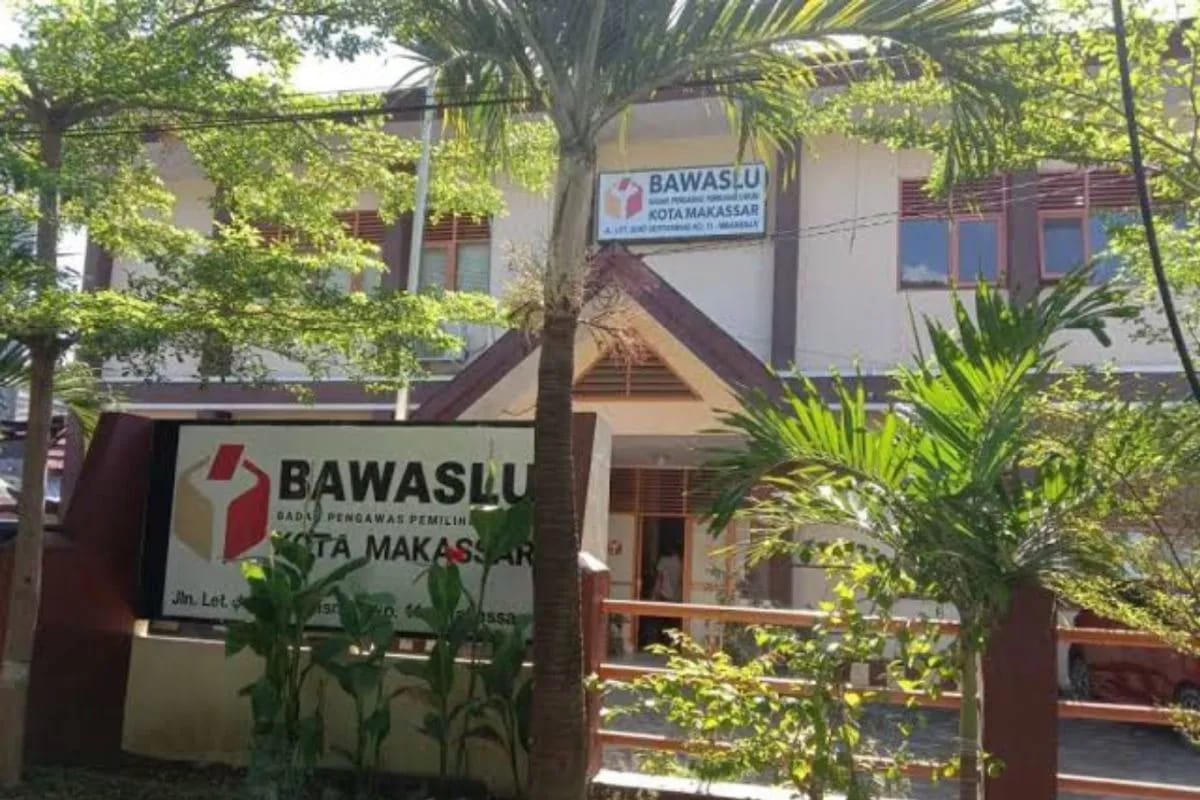  Bawaslu Makassar, Pantau Proses Rekapitulasi Suara