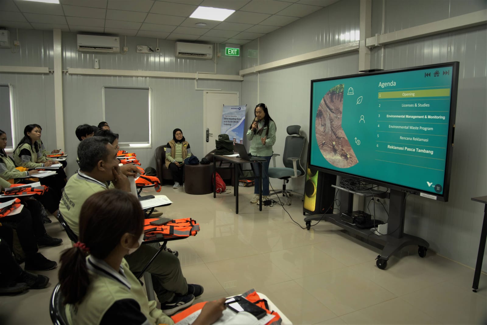  Mahasiswa Universitas Halu Oleo (UHO), Kunjungan Lapangan Ke PT. Vale