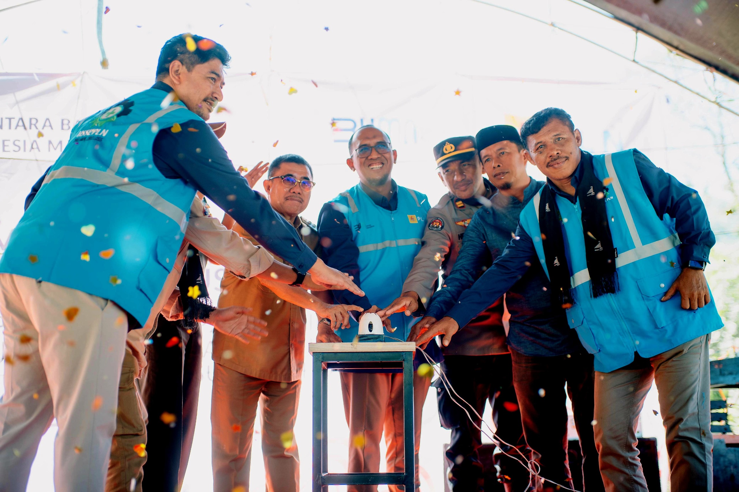 PLN, Wujudkan 24 Jam Listrik di 34 Dusun di Sulbar