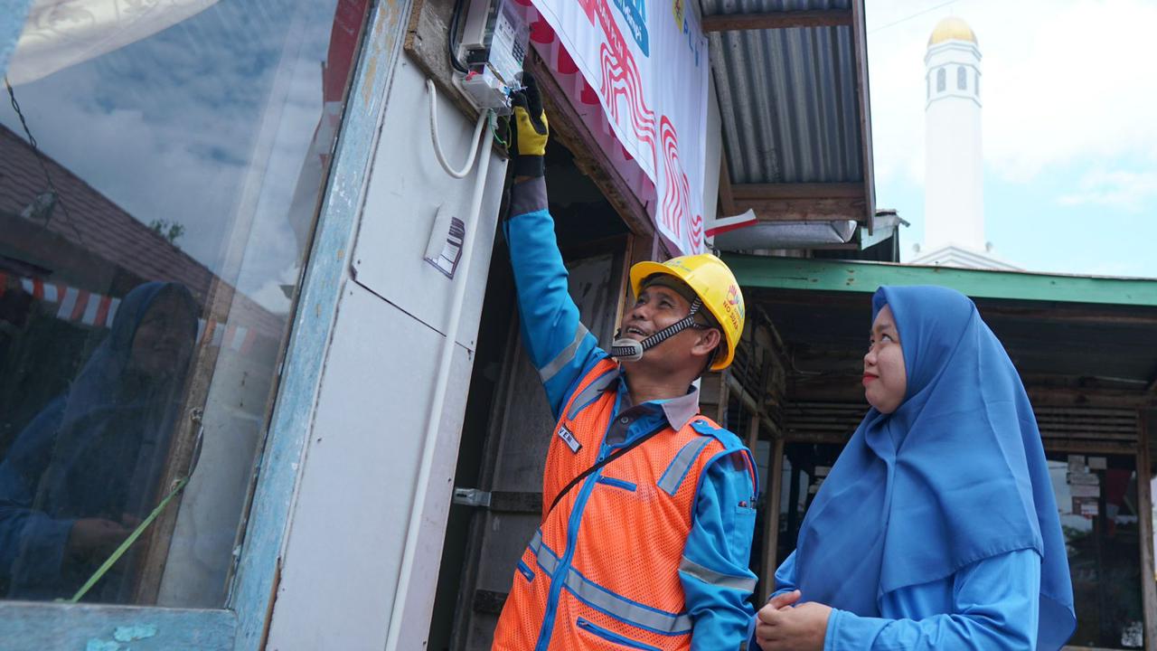 Light Up The Dream, Satu Program Kepedulian PLN Kepada Masyarakat Kurang Mampu