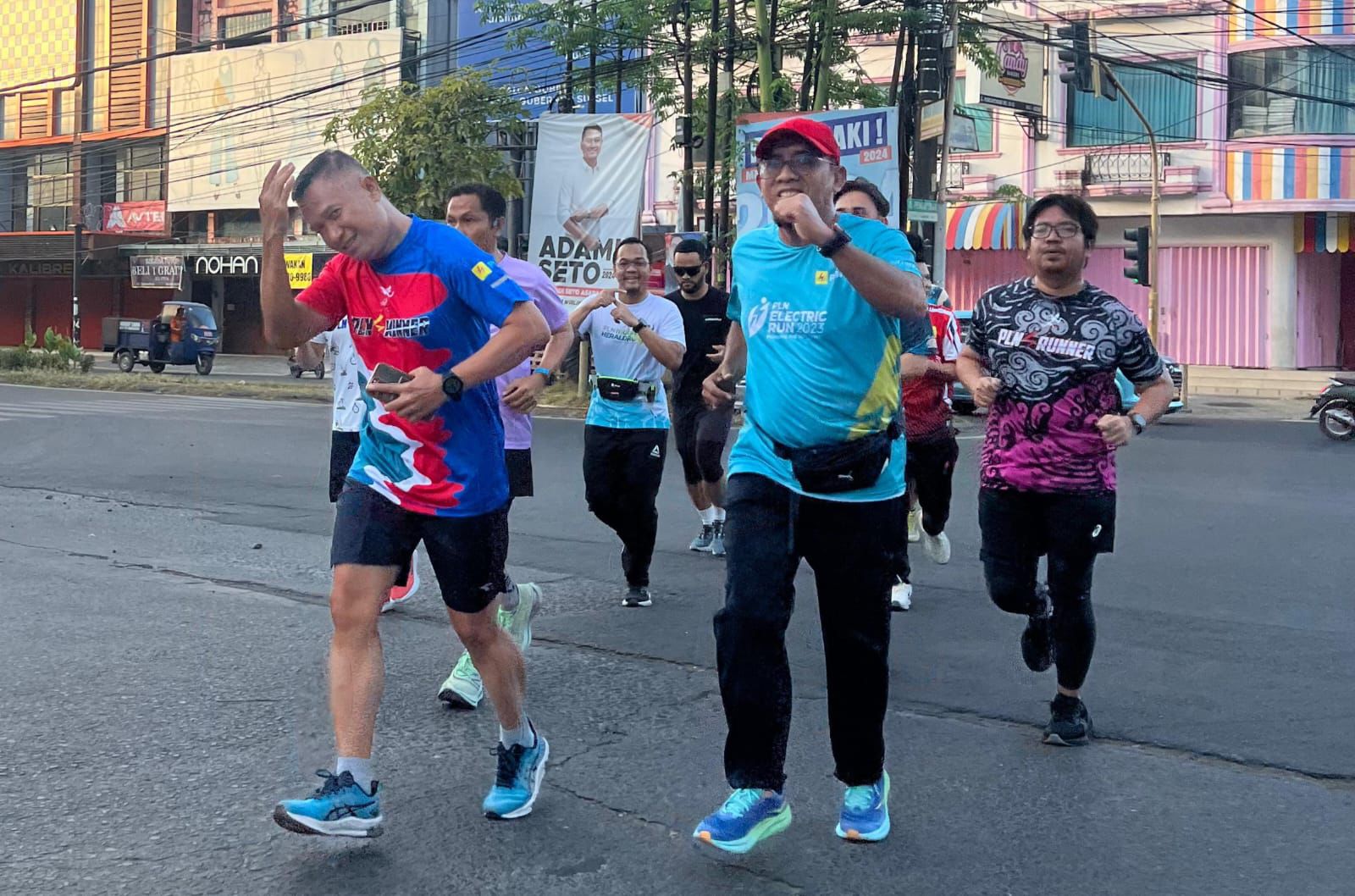  PLN Mobile Sulbar Run 2024 Gaungkan Semangat Transisi Energi