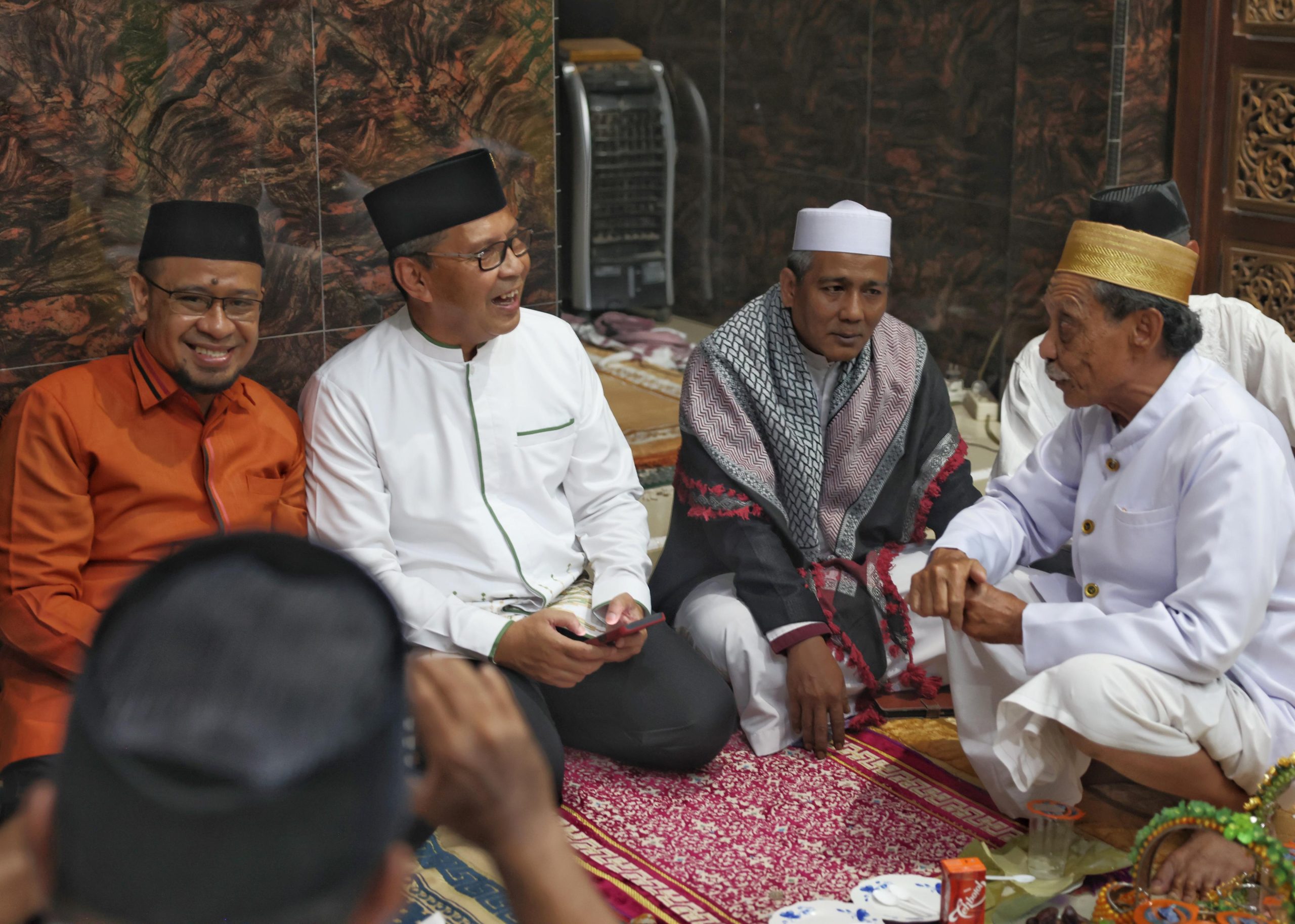  Hujan Sambut Kedatangan Danny Pomanto Saat Berkunjung ke Sanrobone Takalar