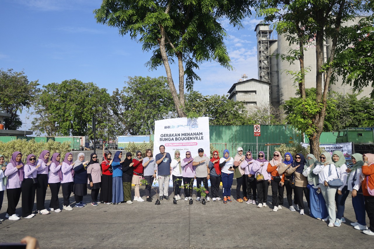  Bentuk Kontribusi Pada Lingkungan, Pelindo Regional 4 Tanam Bunga Bougenville