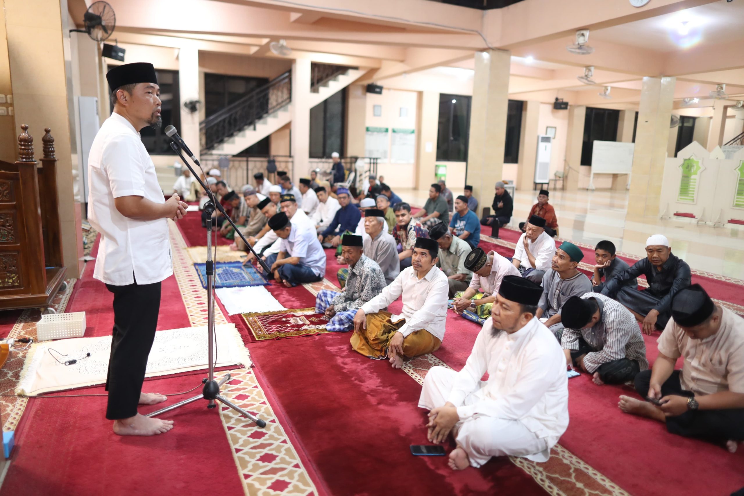  Safari Subuh, Pjs Wali Kota Makassar Ajak Jamaah Berpilkada dengan Bijak