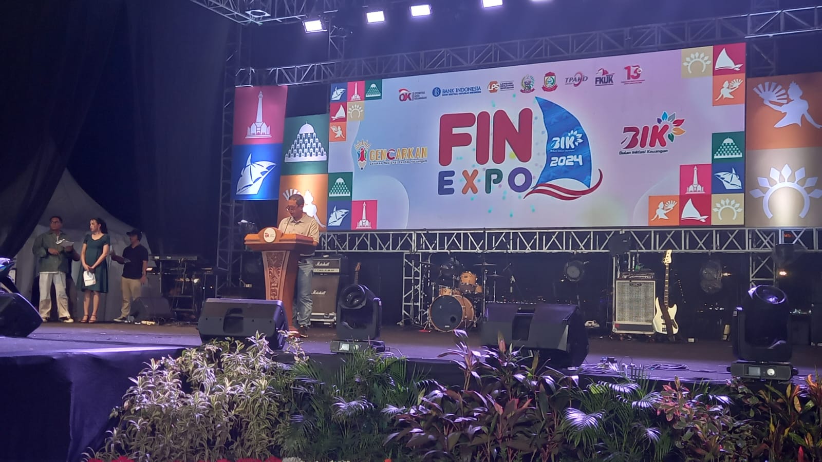  Wujudkan Masyarakat Produktif dan Sejahtera OJK-FKIJK Sulselbar Gelar FinEspo dan BIK 2024