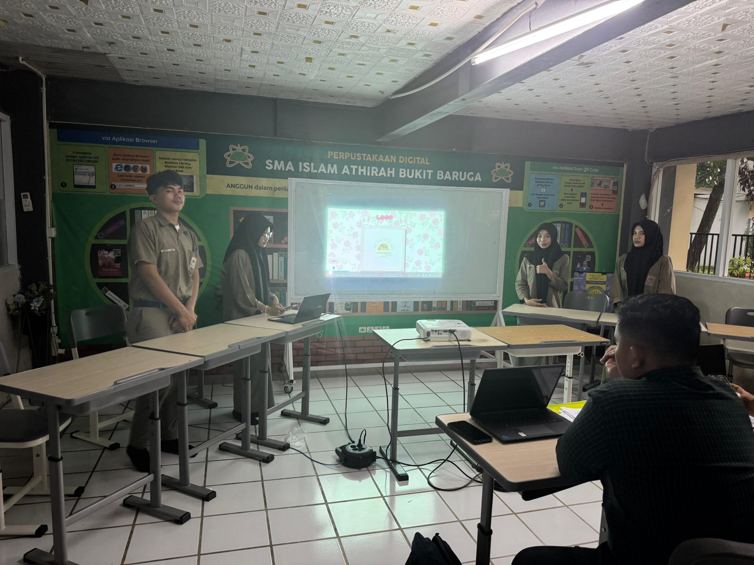  Melatih Jiwa Wirausaha, Siswa SMA Islam Athirah Presentasikan Ide Bisnis