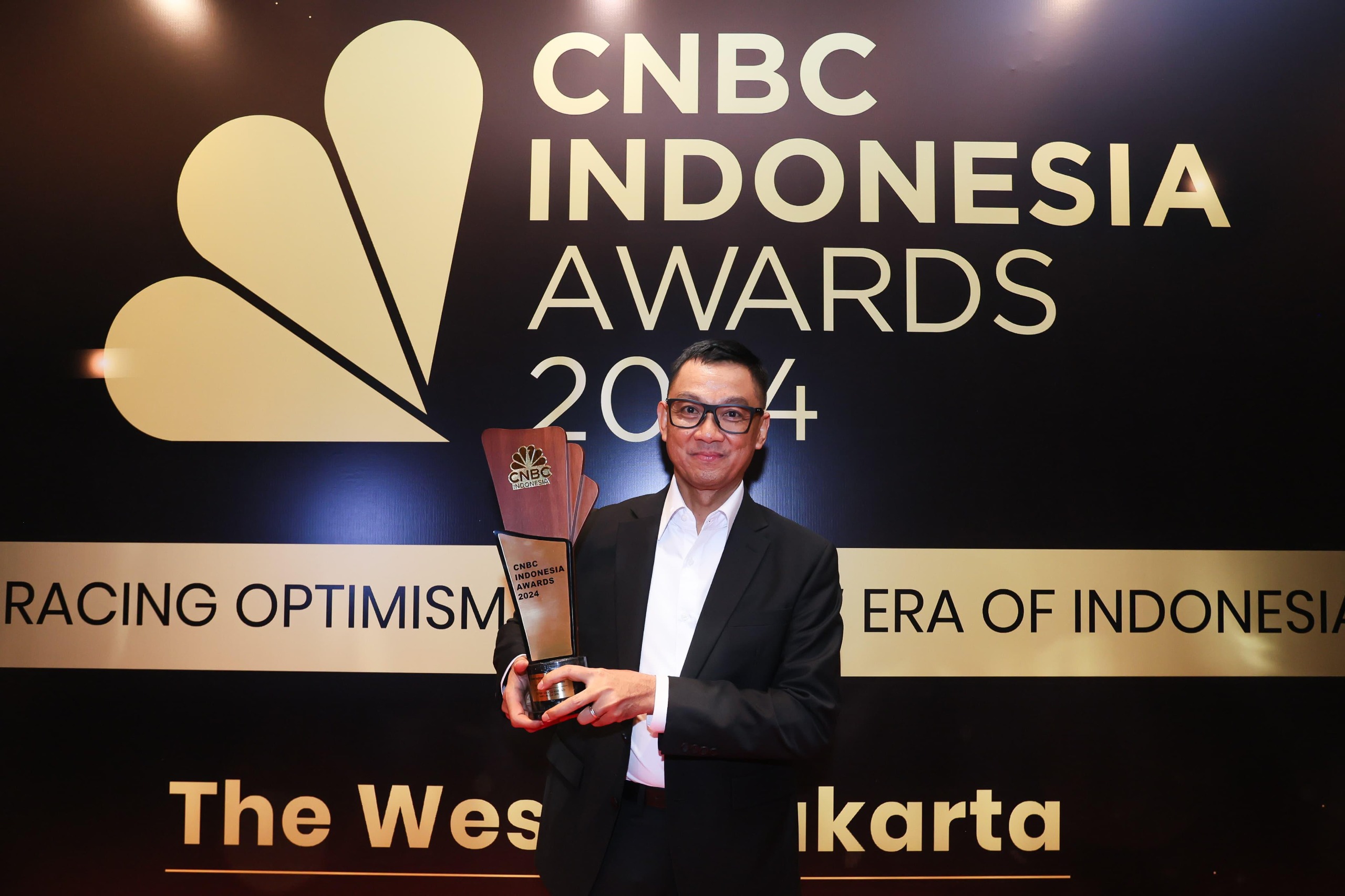  CEO Terbaik Di Raih Darwaman Prasodjo Dalam Ajang CNBC Indonesia Award 2024