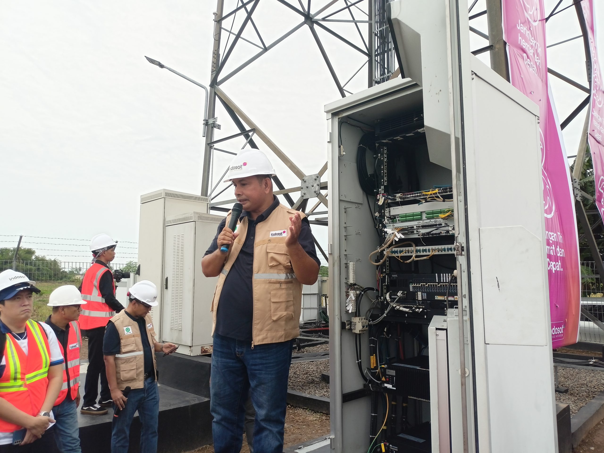  Provider Tri Ajak Komunitas dan Media Jelajahi Jaringan Tri di Sulsel