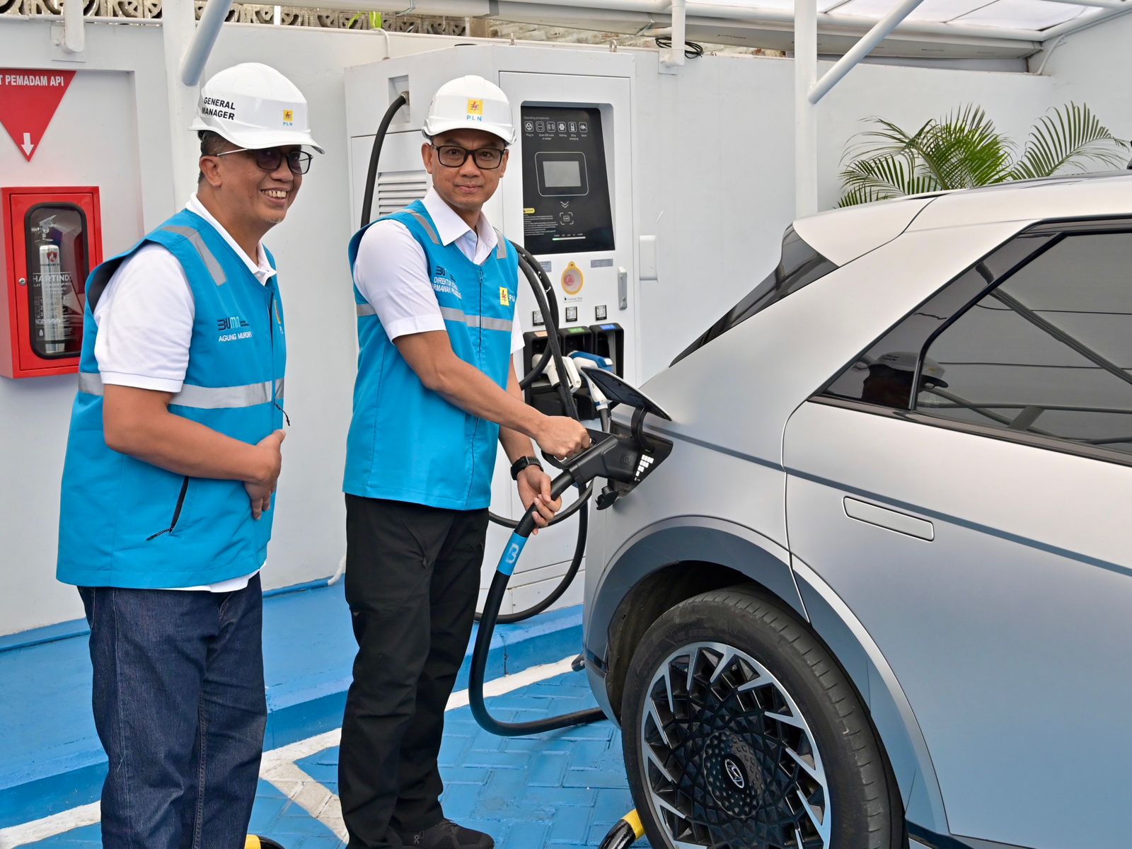  Dirut PT. PLN Inspeksi SPKLU, Pastikan Siap Layani Kendaraan Listrik