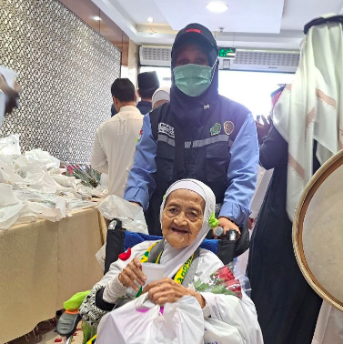  393 Jemaah JKG Tiba di Bandara Amir Muhammad bin Abdul Aziz Madinah Arab Saudi