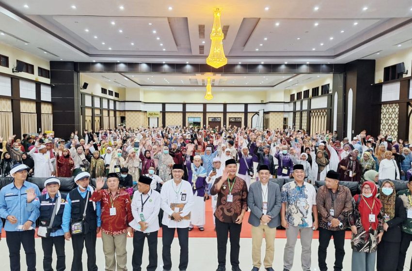  390 Jamaah Haji Kloter 8 di Sambut Langsung Bupati Bantaeng