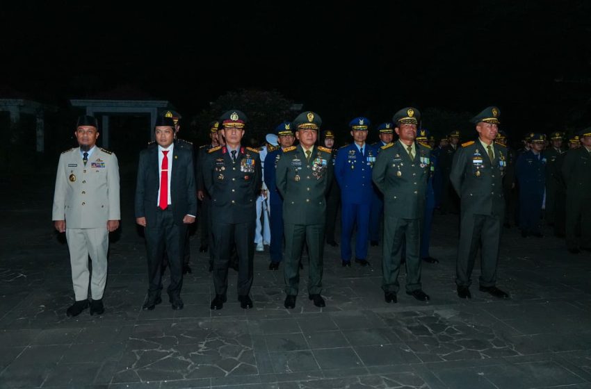  Gubernur Sulsel Ikuti AKRS di TMP Panaikang