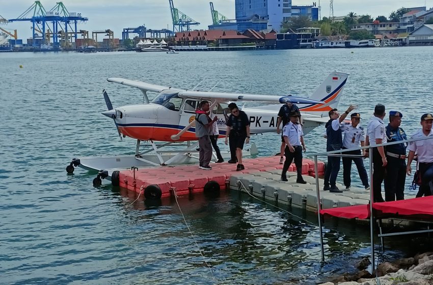  Uji Coba: Seaplane Terbang di Langit Makassar Buka Akses Pariwisata