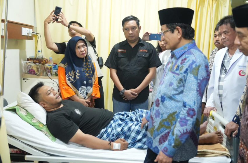 Kakanwil dan Rektor UIN Alauddin, Menteri Agama Jenguk Korban Kebakaran Gedung DPRD Makassar