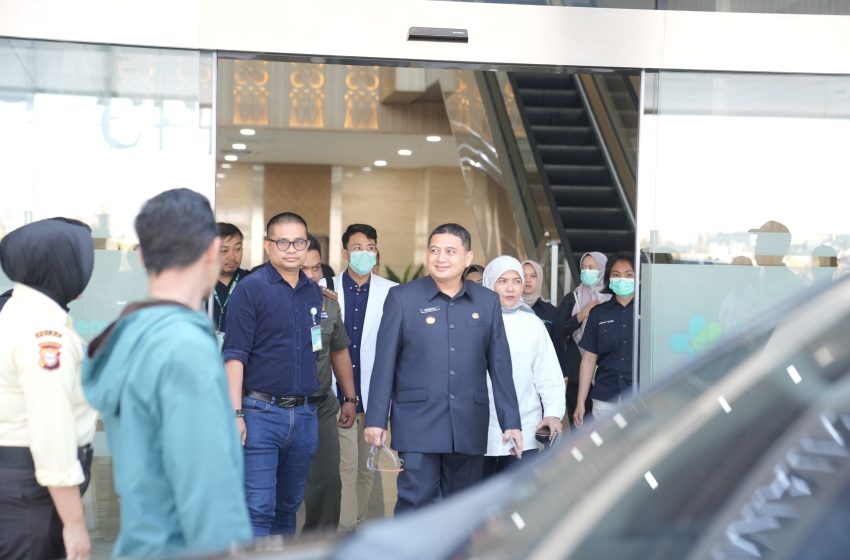  Wali Kota dan Wawali Jenguk Korban Insiden DPRD