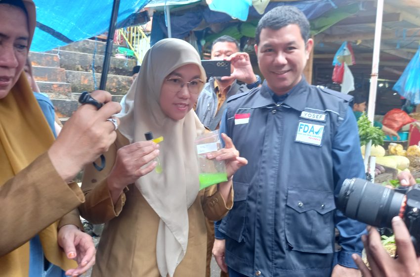  Dinkes Makassar Turun Langsung, Takjil di Pasar Induk Dipastikan Bebas Bahan Berbahaya