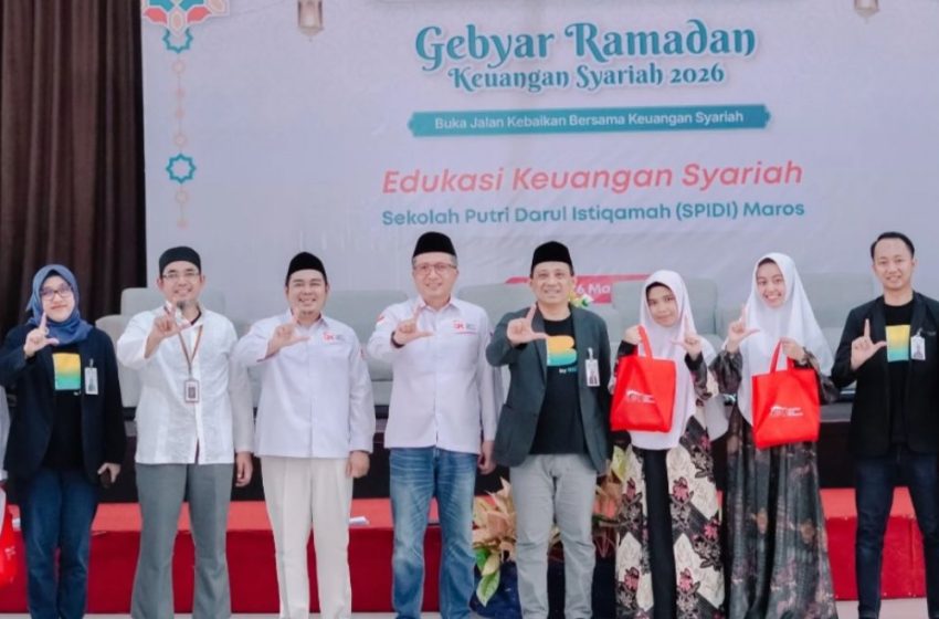  OJK Sulselbar Perkuat Literasi Keuangan Syariah Santri di Maros