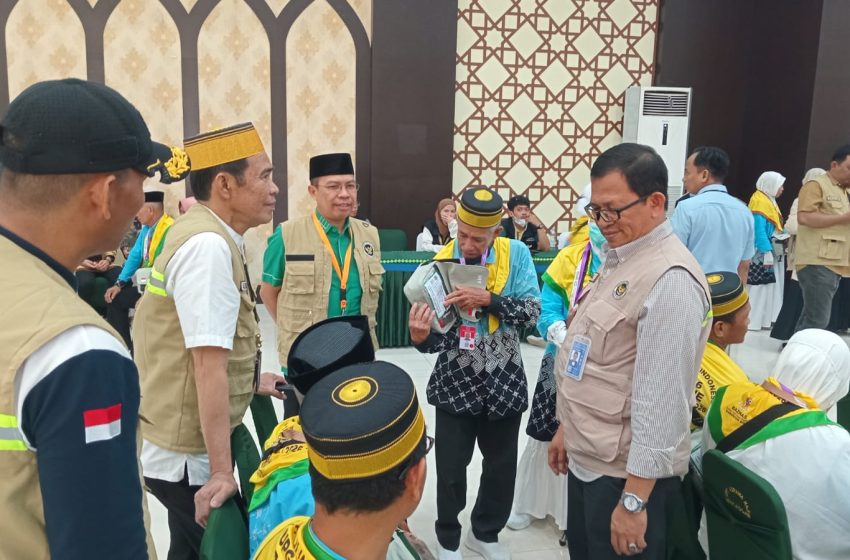 Ketua PPIH Makassar Pastikan Kelancaran Penerimaan Jemaah,