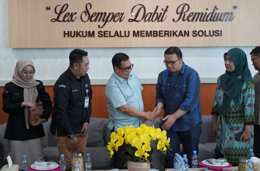 Perkuat Sinergi Jelang Tahapan Pemilu, KPU Makassar Gandeng Kejari dalam Kerja Sama Hukum