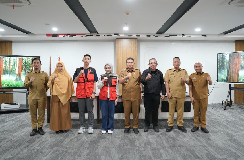  Munafri Dorong Ratusan Mahasiswa KKN Unhas Jadi Agen Edukasi Kelola Sampah dan Urban Farming