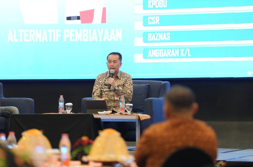  Dirjen Kemendagri Dorong Makassar  Percepat Belanja Daerah