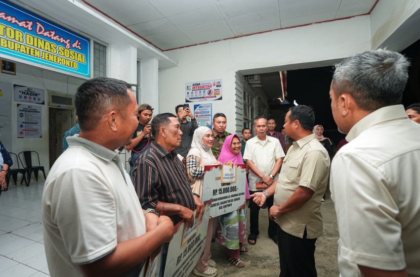  Andi Sudirman Sulaiman Serahkan Bantuan Kemanusiaan untuk Korban Kebakaran 